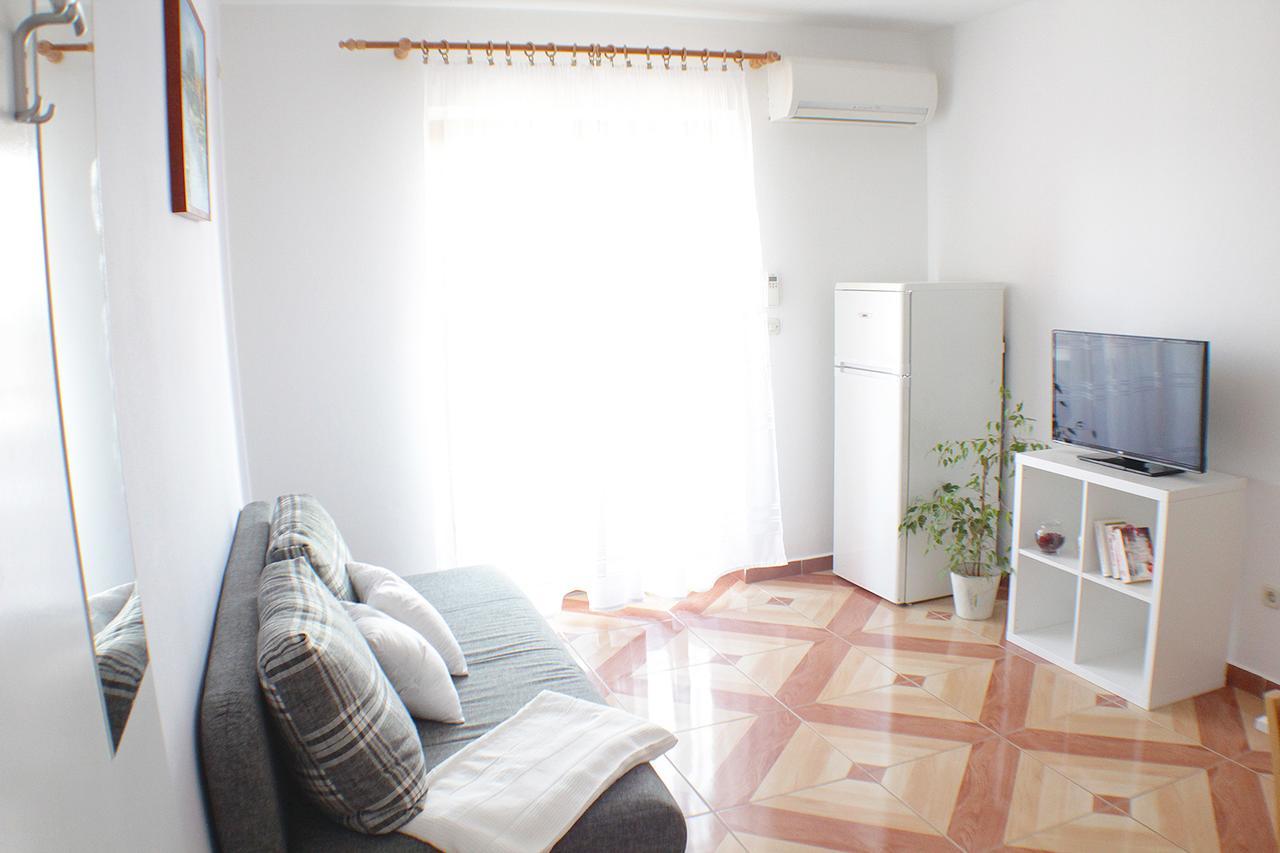 Apartmani Adrijan Krk Veglia Exterior foto