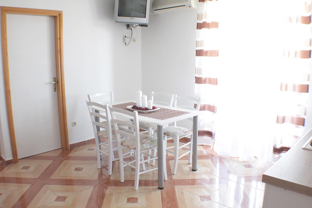 Apartmani Adrijan Krk Veglia Exterior foto